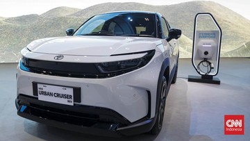 FOTO: Toyota Urban Cruiser, Kembarang Suzuki eVitara