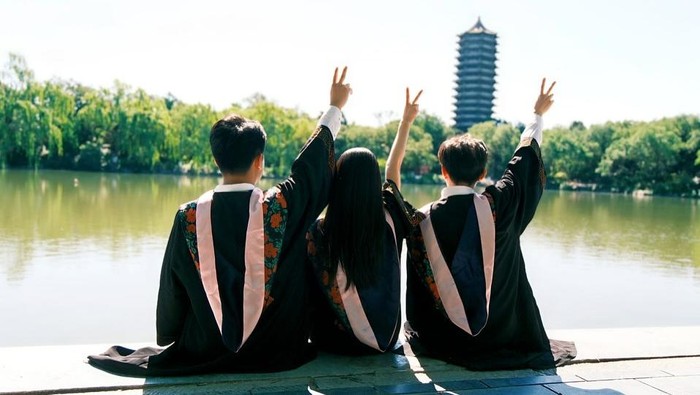 img-title Deretan Universitas di Asia Masuk Perguruan Tinggi Utama Dunia LPDP, Ada dari Negara Tetangga!