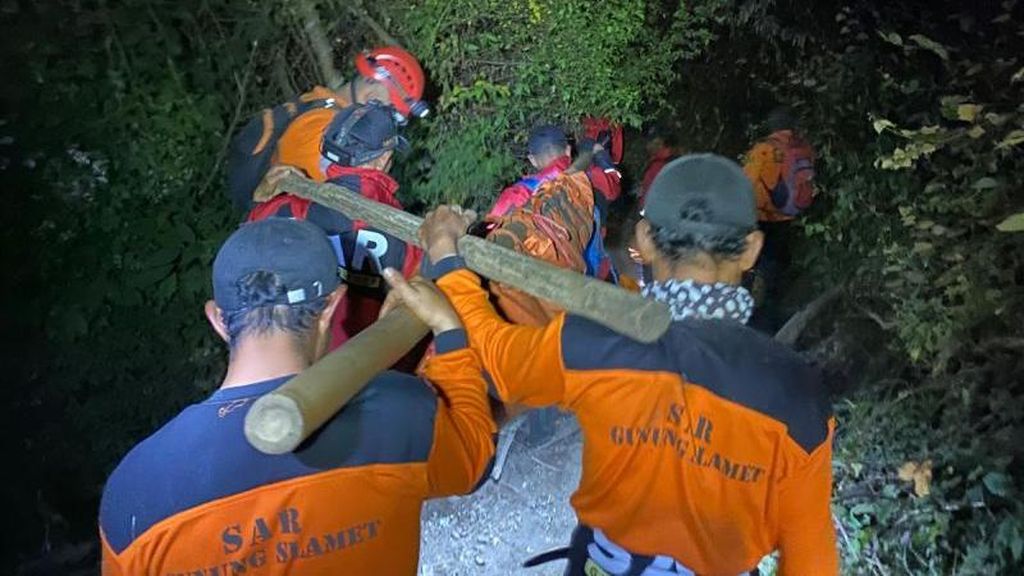 Pendaki Gunung Slamet Syafiq Ali Ditemukan Usai 17 Hari Hilang