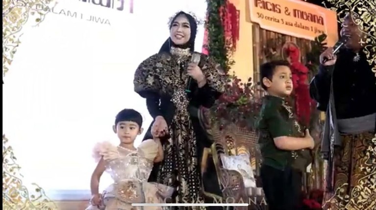 Ulang Tahun Ria Ricis dan Moana Ulang Tahun Ria Ricis dan Moana