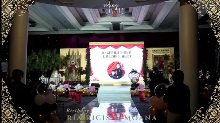 Ulang Tahun Ria Ricis dan Moana Ulang Tahun Ria Ricis dan Moana