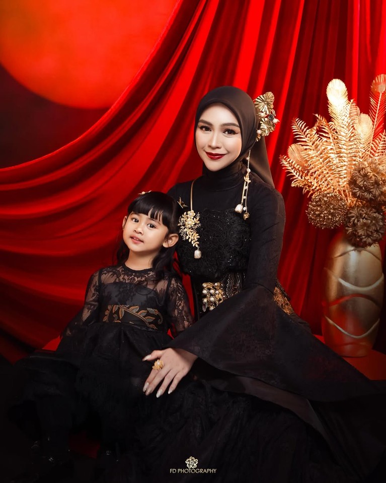 Ulang Tahun Ria Ricis dan Moana Ulang Tahun Ria Ricis dan Moana