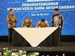 Gubernur Andra Soni Teken MoU Kirim 44 KK Jadi Transmigran ke Luar Pulau Jawa