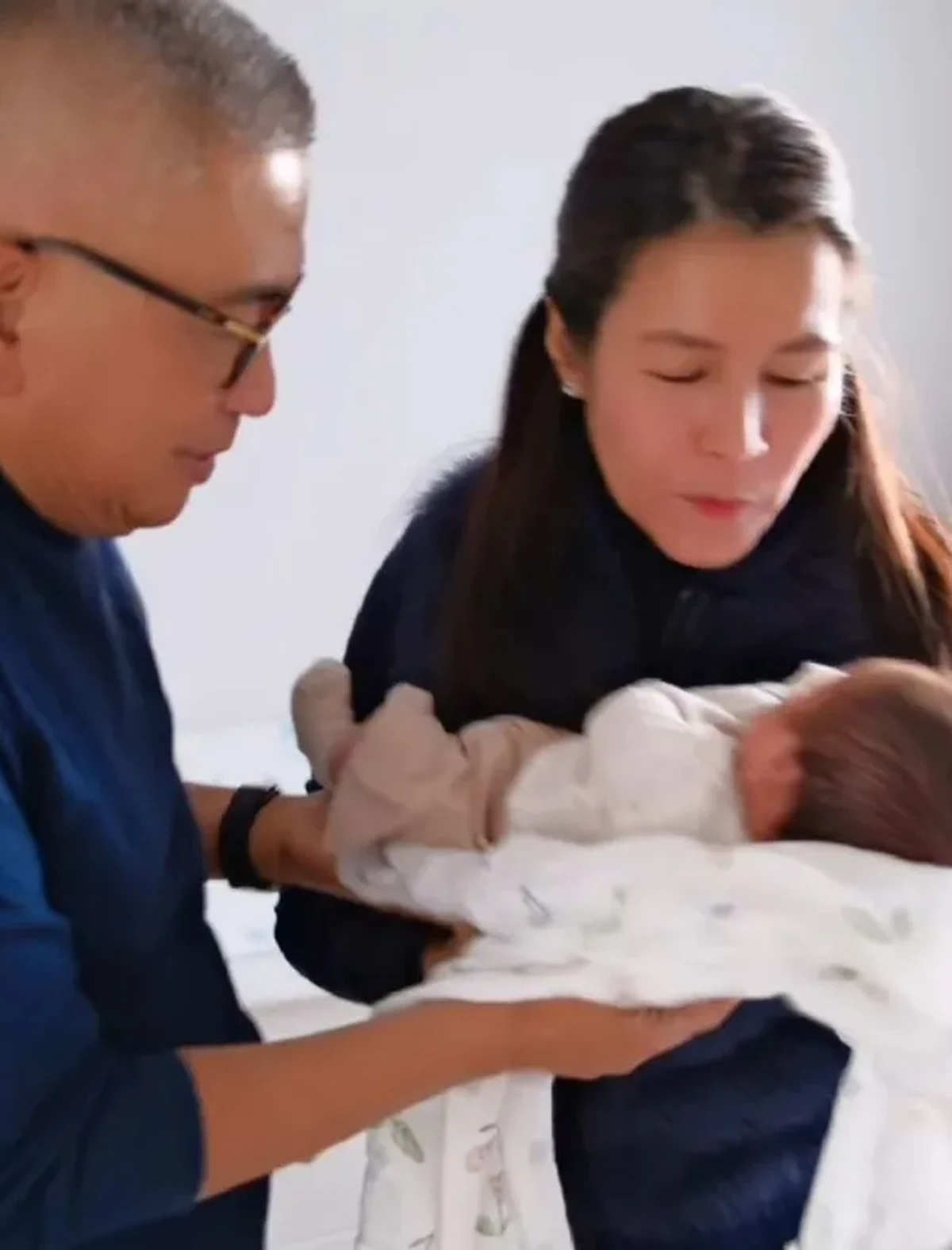 Helmy Yahya dan Cucu Korea