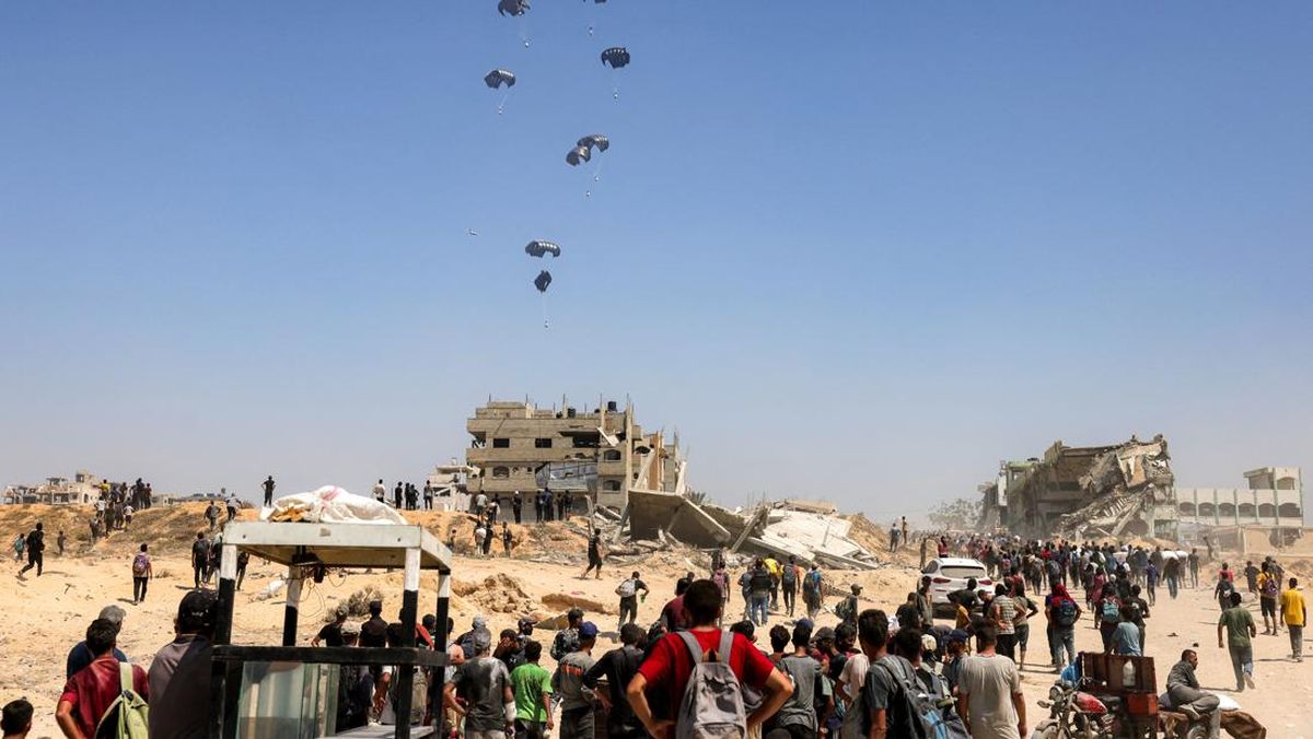 100 Truk Bawa Bantuan Makanan Masuk Gaza, Warga Girang