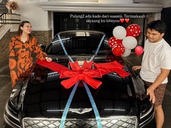 Aaliyah Massaid Dapat Hadiah Mobil dari Thariq Halilintar