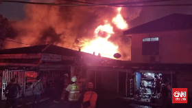 3 Rute Transjakarta Terganggu Imbas Kebakaran Pasar Taman Puring