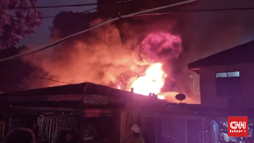 Arus Lalu Lintas Sekitar Pasar Taman Puring Dialihkan Imbas Kebakaran