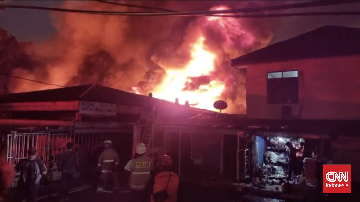 Tahanan Polsek Kebayoran Baru Dievakuasi Imbas Kebakaran Taman Puring