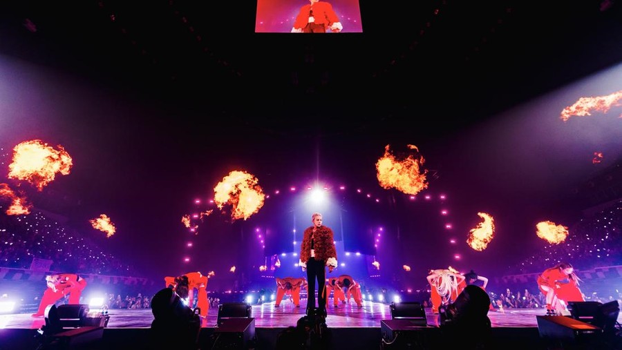 Konser G-Dragon di Jakarta, Bahas BIGBANG hingga Pamer Bahasa Indonesia Konser G-Dragon di Jakarta, Bahas BIGBANG hingga Pamer Bahasa Indonesia
