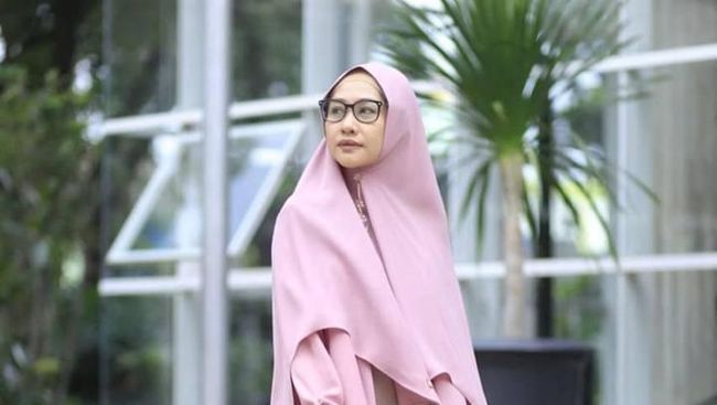 Kabar Terbaru Manik Vokalis Band La Luna Kembali Manggung usai Hijrah