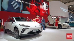 MG Bawa 4 EV Edisi Terbatas dan Warna Baru Cyberster ke GIIAS 2025