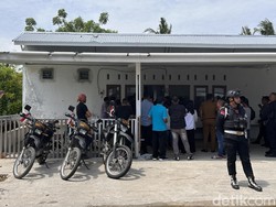 Video: Rusuh! Warga Bubarkan Aktivitas Rumah Doa Jemaat Kristen di Padang