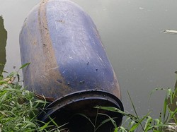 Potret Tong Biru Saksi Bisu Mayat Wanita di Sungai Cisadane