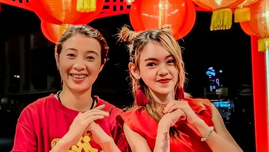 Riri Febriana dan DJ Rachel