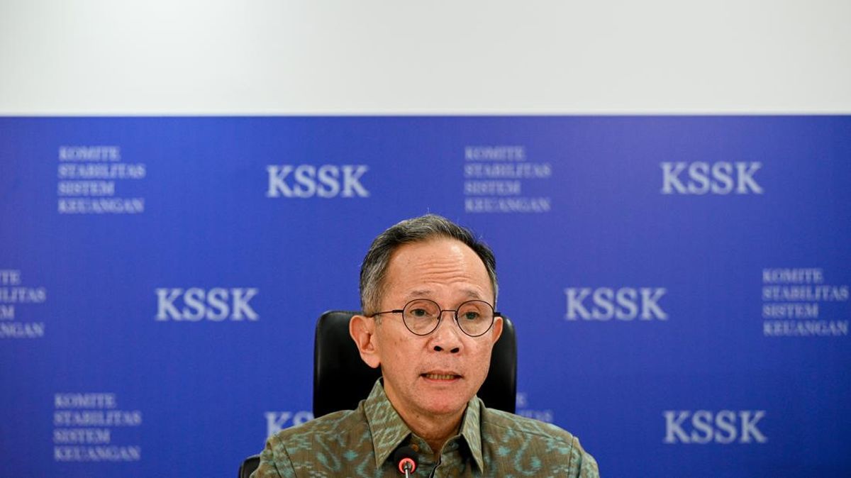 Dua Bank Minta Ditutup ke OJK