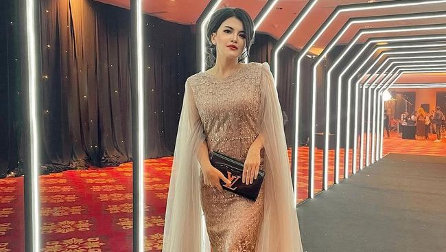 Ini 7 Potret Perubahan Tania Putri Kepompong Kini Jadi Hot Mama