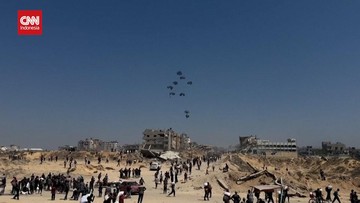 VIDEO: Momen Bantuan Kemanusiaan Dikirim ke Gaza Lewat Udara