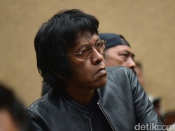 Adian Tegas Dukung Biaya Aplikasi Ojol 10%, Singgung Nilai Kemanusiaan