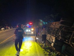 Bus Rombongan Jemaah Umrah dari Jambi Kecelakaan di Muba, 4 Tewas-10 Luka