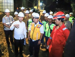 Wagub Emil Tegaskan Pengerjaan Jalur Gumitir Ditarget Rampung 2 Bulan