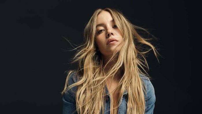img-title Sydney Sweeney Dikecam Buntut Kontroversi Kampanye American Eagle, Mengapa?