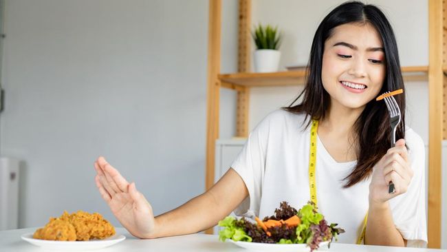 7 Tips Diet dan Menurunkan Berat Badan saat Menstruasi
