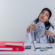 Gaji Naik, Gaya Hidup Ikut Naik? Ini 3 Tips Jitu Hindari 