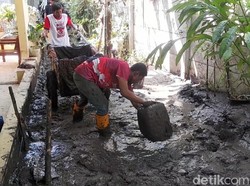 Lumpur Hitam Menyembur di Halaman Warga Brebes, BPBD Duga Ini Sebabnya