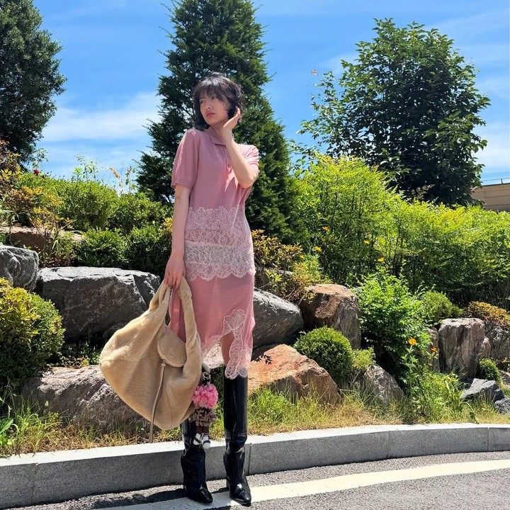 <p>Tampil dengan model gaya rambut pendek, tak mengurangi pesona aktris yang menempati posisi ke-20 dari daftar 100 perempuan tercantik di dunia 2024. Ia pun kerap menuai pujian publik. (Foto: Instagram@jin_a_nana)</p>