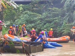 Pemkot Serang dan Warga Bersihkan Sungai Cibanten, 50 Truk Sampah Diangkut