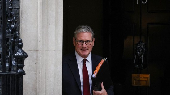 Britain's Prime Minister Keir Starmer leaves 10 Downing Street in central London on July 16, 2025, to take part in the weekly session of Prime Minister's Questions (PMQs). (Photo by JUSTIN TALLIS / AFP)