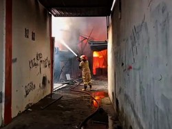 Bengkel dan Toko Suku Cadang di Lombok Timur Terbakar, Kerugian Rp 1 M