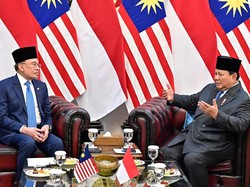 Menlu Ungkap Isi Konsultasi Tahunan Prabowo dan Anwar Ibrahim di Istana