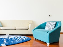 Seberapa Sering Sofa Harus Dibersihkan? Ini Kata Pakar