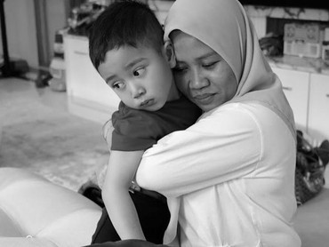 Diduga Resign Jadi Pengasuh Anak Raffi Ahmad, Ini 7 Potret Sus Rini Pamit ke Rayyanza