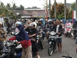 Warga Jember Borong BBM di Banyuwangi, 8 SPBU Kehabisan Stok