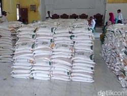 Penerima Bantuan Beras di Brebes Dimintai Uang Segini Per Kantong