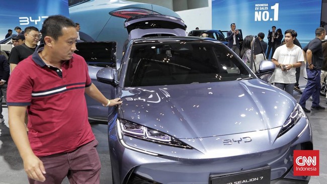 Penjualan Mobil Listrik BYD Ambruk Lebih 50 Persen September 2025 Pada Agustus BYD menjual 2.562 unit, sedangkan pada September tiba-tiba turun jadi 1.088 unit.