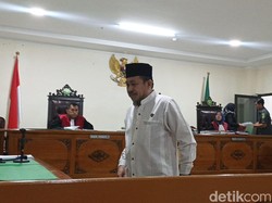 Sidang Tuntuan Eks Kepala Perpus UIN Makassar Andi Ibrahim Kembali Ditunda
