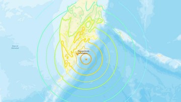 Močan potres pri Kamčatki sprožil opozorila pred cunamijem po Tihem oceanu