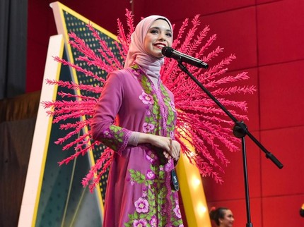Berprestasi, Ini 7 Potret Isabel Anak Ayu Azhari yang Menang None Jakarta Selatan 2025