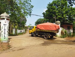 Warga Ngaku Keberatan TPA Bangkonol Pangdeglang Tampung Sampah dari Tangsel
