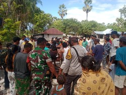 Keluarga Bongkar Makam Pria Rote Gara-gara Peti Jenazah Diisi Batu dan Uang