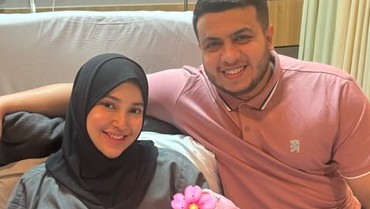 Selamat, Yislam Jaidi dan Miskah Shafa Dikaruniai Anak Pertama Perempuan