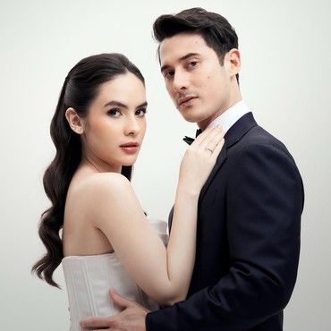 Unggah Foto Pakai Gaun Pengantin, Nino Fernandez dan Steffi Zamora Resmi Nikah?