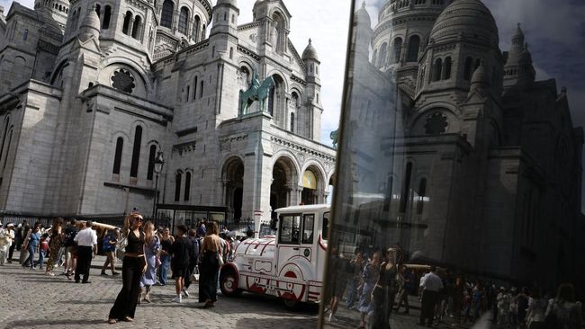 Telantar di Prancis Usai Dugaan Ditipu Agensi, 70 Turis Pulang Mandiri
