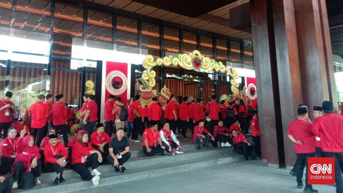 Membaca Arah Politik PDIP Usai Hasto Divonis 3,5 Tahun
