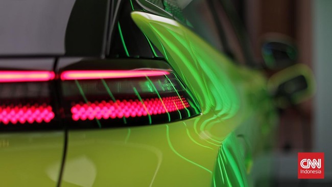 Tren merek mobil China masuk Indonesia makin meluas dalam beberapa tahun terakhir. Jumlahnya terus meningkat dan kini mencapai 16 merek.