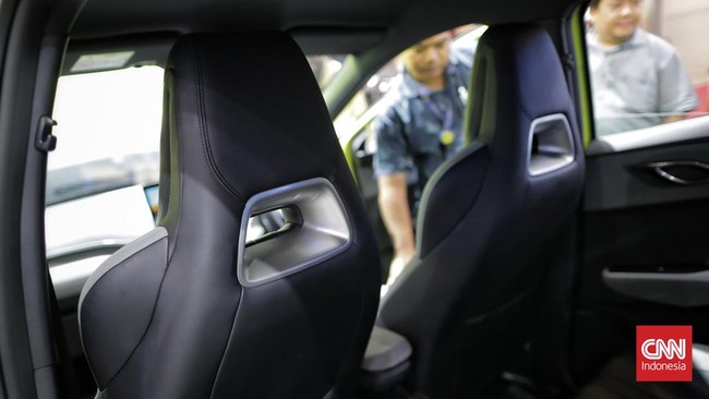 Penjualan mobil listrik di Indonesia sepanjang 2025 naik signifikan menembus angka 103.931 unit.